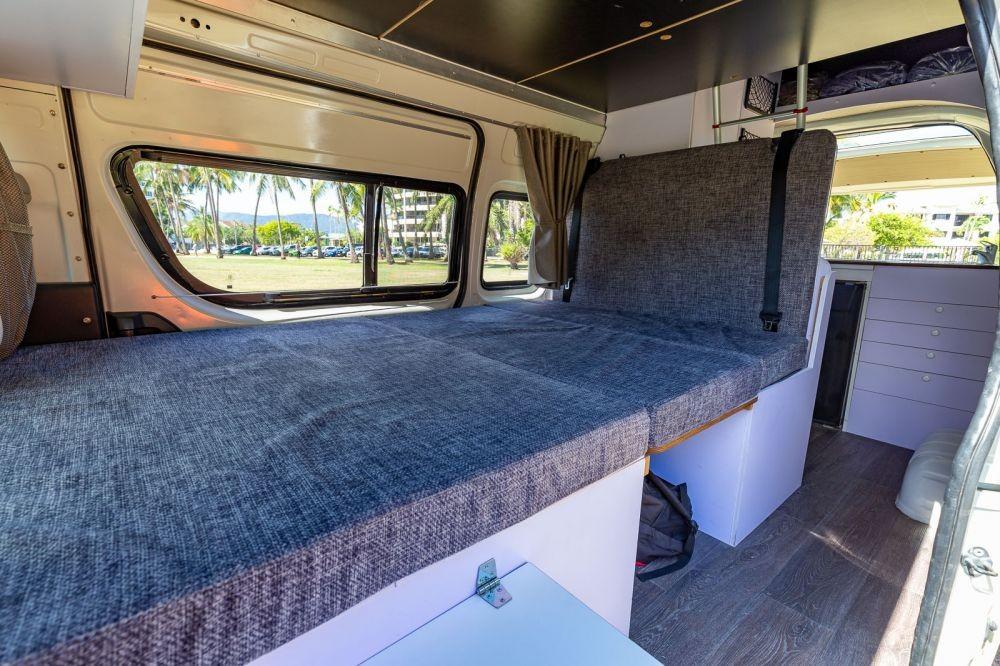 4 Berth Hi-Top