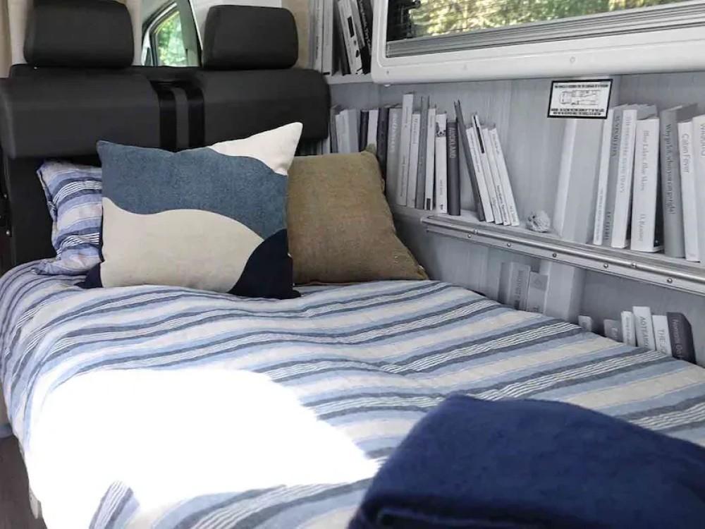 6-Berth Motorhome