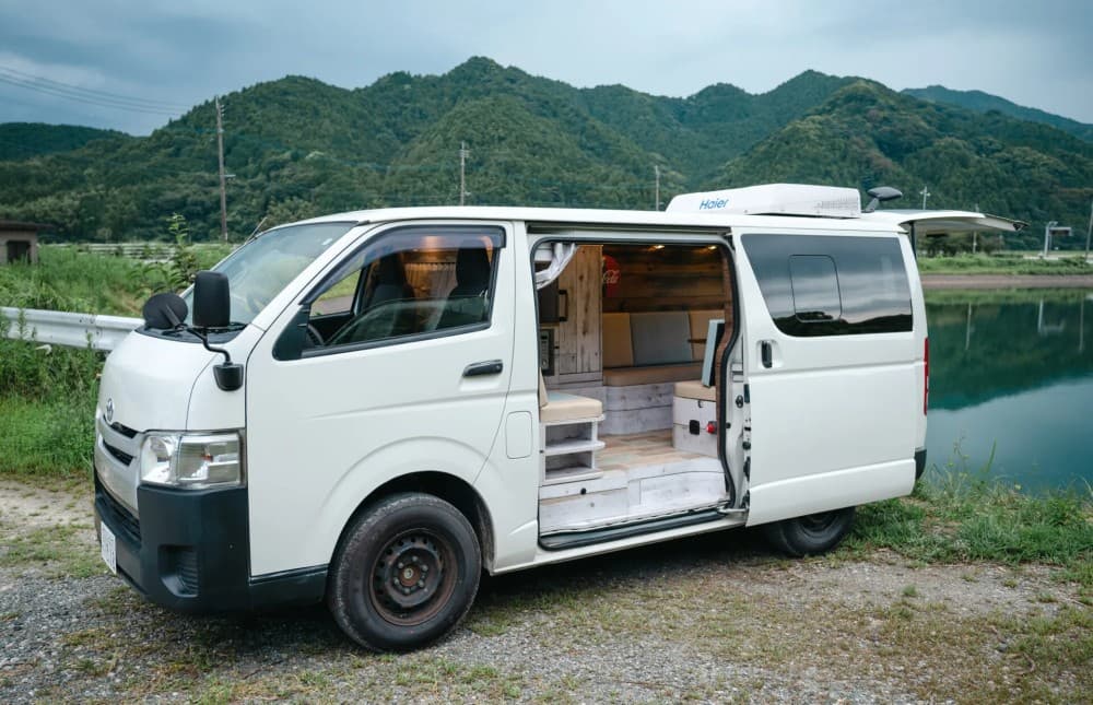 example of HIACE NARROW BODY