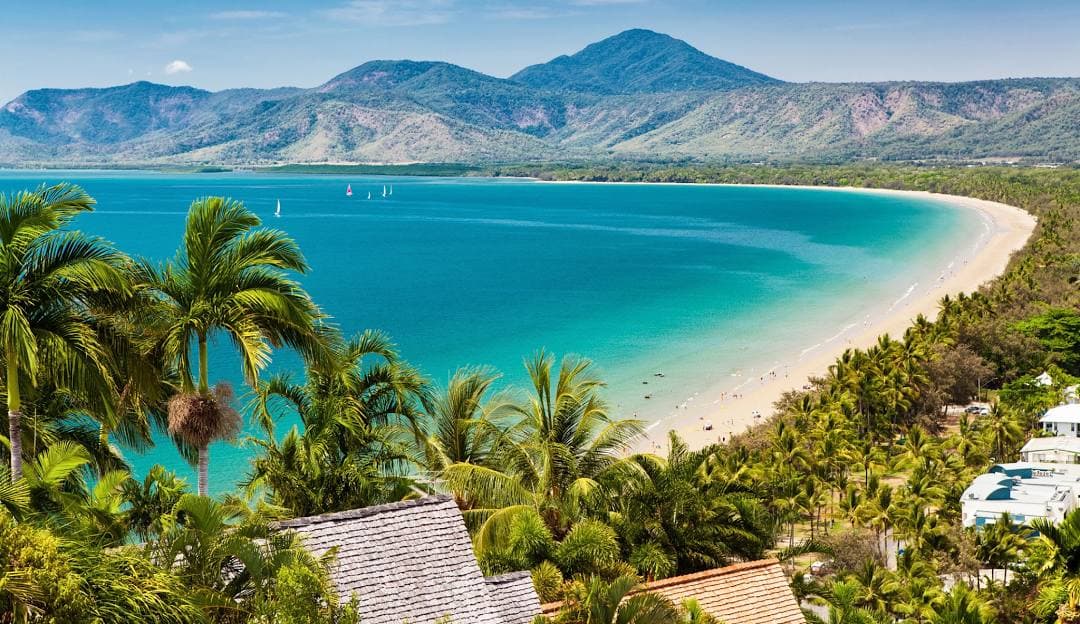 We share our must visit stops in the Northern Territory & Queensland. itinerary