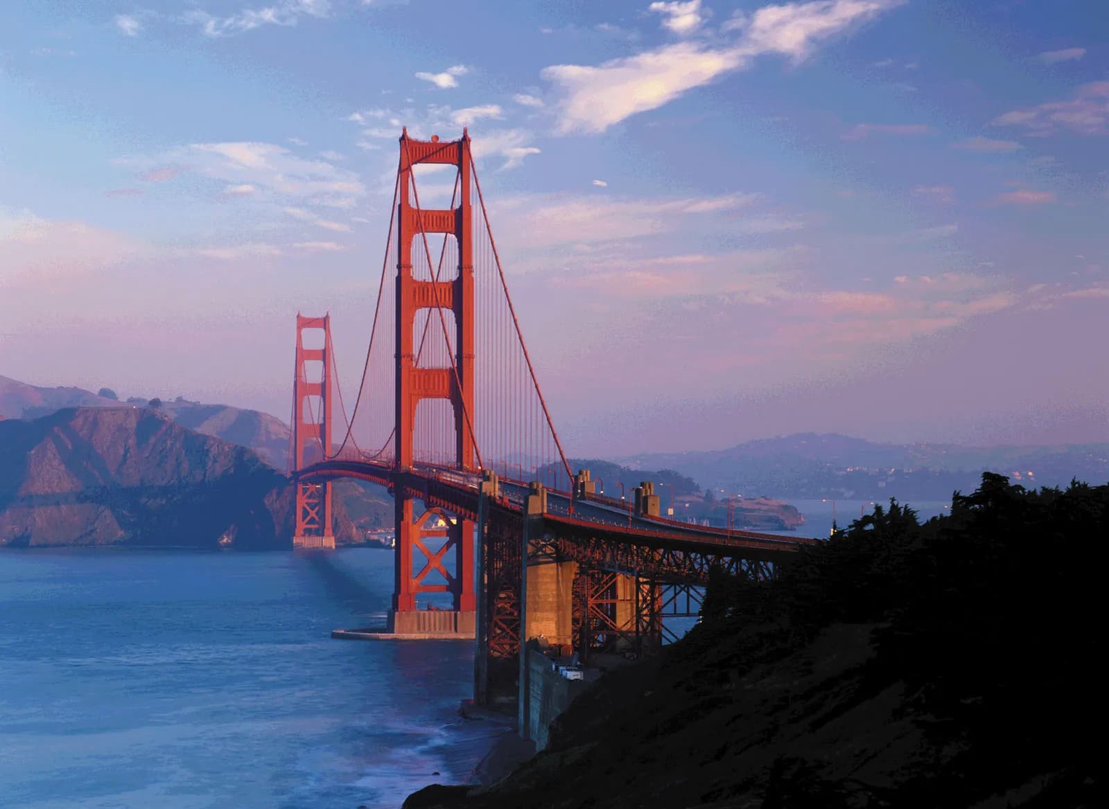 Whether you want to see national parks, route 66 highlights, or charming small towns, this roadtrip has something for everyone.